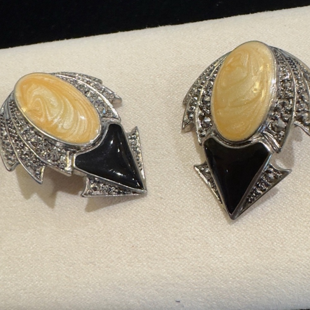 Elegant Silver and Black Women's Earrings